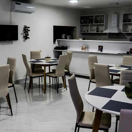 מלון New House קובולטי מראה חיצוני תמונה