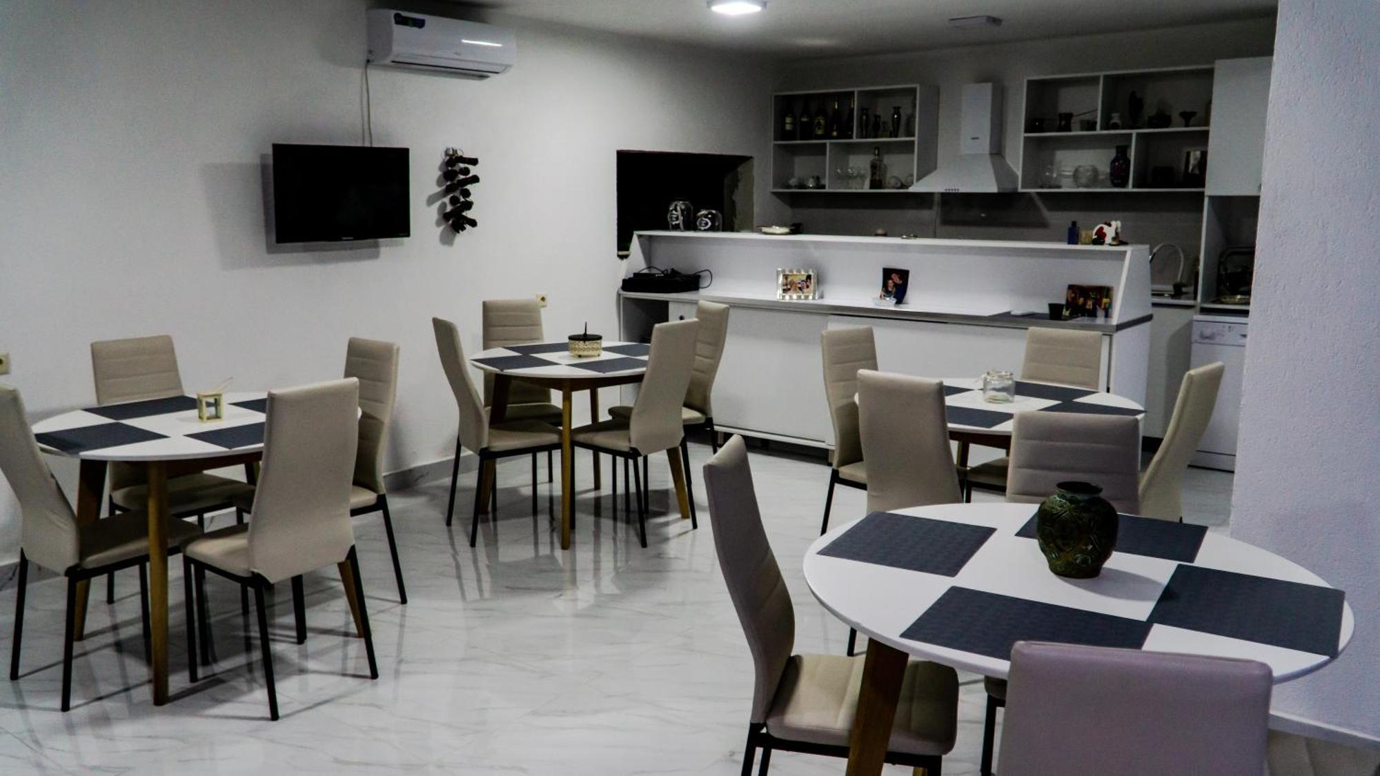 מלון New House קובולטי מראה חיצוני תמונה